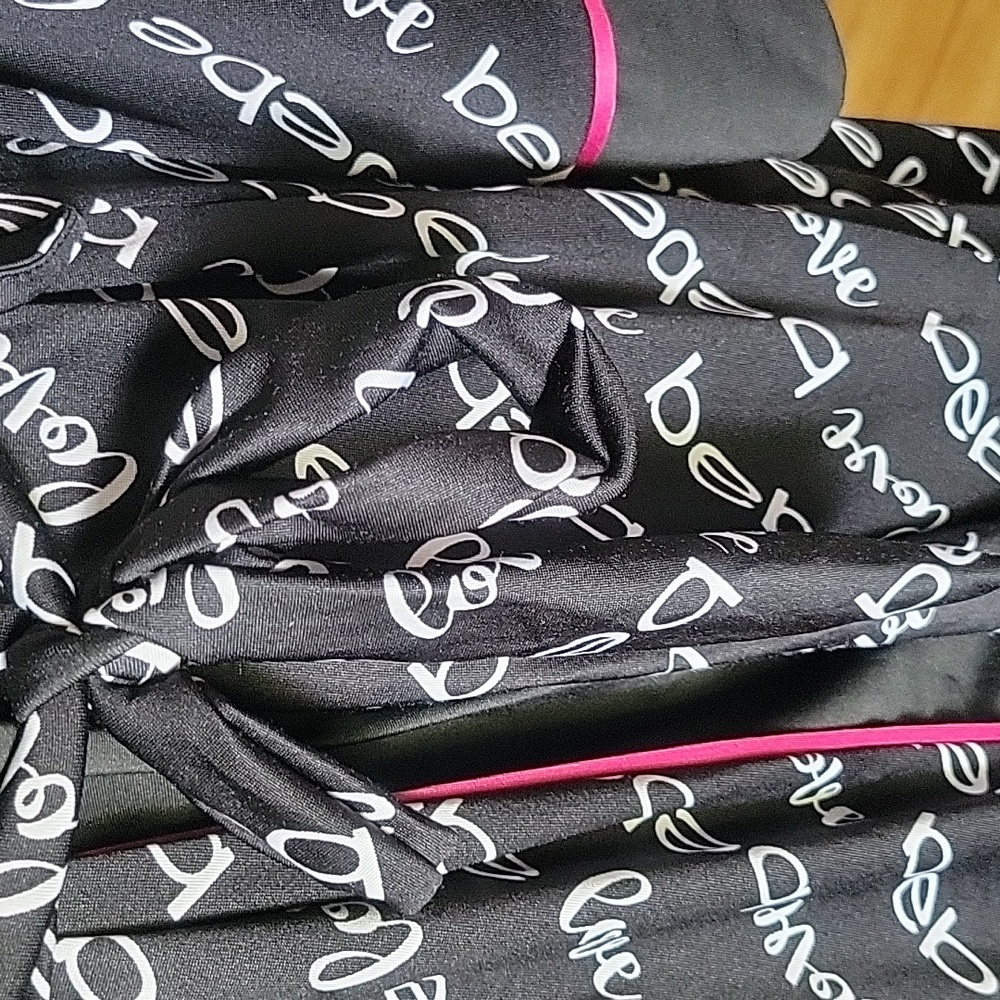 bebe Robe, Black, Medium, EUC - Picture 7 of 10
